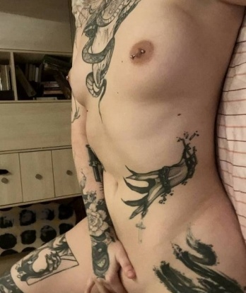 Я креативная девушка, с опытом, готовая исполнить все твои сокровенные желания. Позволь мне окунуть тебя в мир абсолютного наслаждения и страсти. У меня есть все, чтобы сделать нашу встречу незабываемой: красивое тело, нежные руки и безудержная фантазия. В Москве я живу и готова порадовать тебя своими профессиональными услугами. Посмотри мои фото, прочитай отзывы – они говорят сами за себя. Гарантирую анонимность, конфиденциальность и полное удовлетворение. Жду тебя, мой раскрепощенный дружок! 😉🌹🔥🔞🔥🌹😉 1490, 21 год